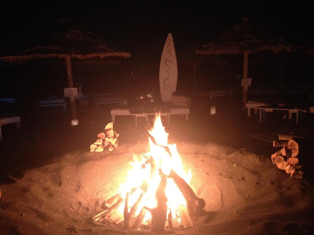 Anemos Beach Lounge Hotel Perissa  Exterior photo